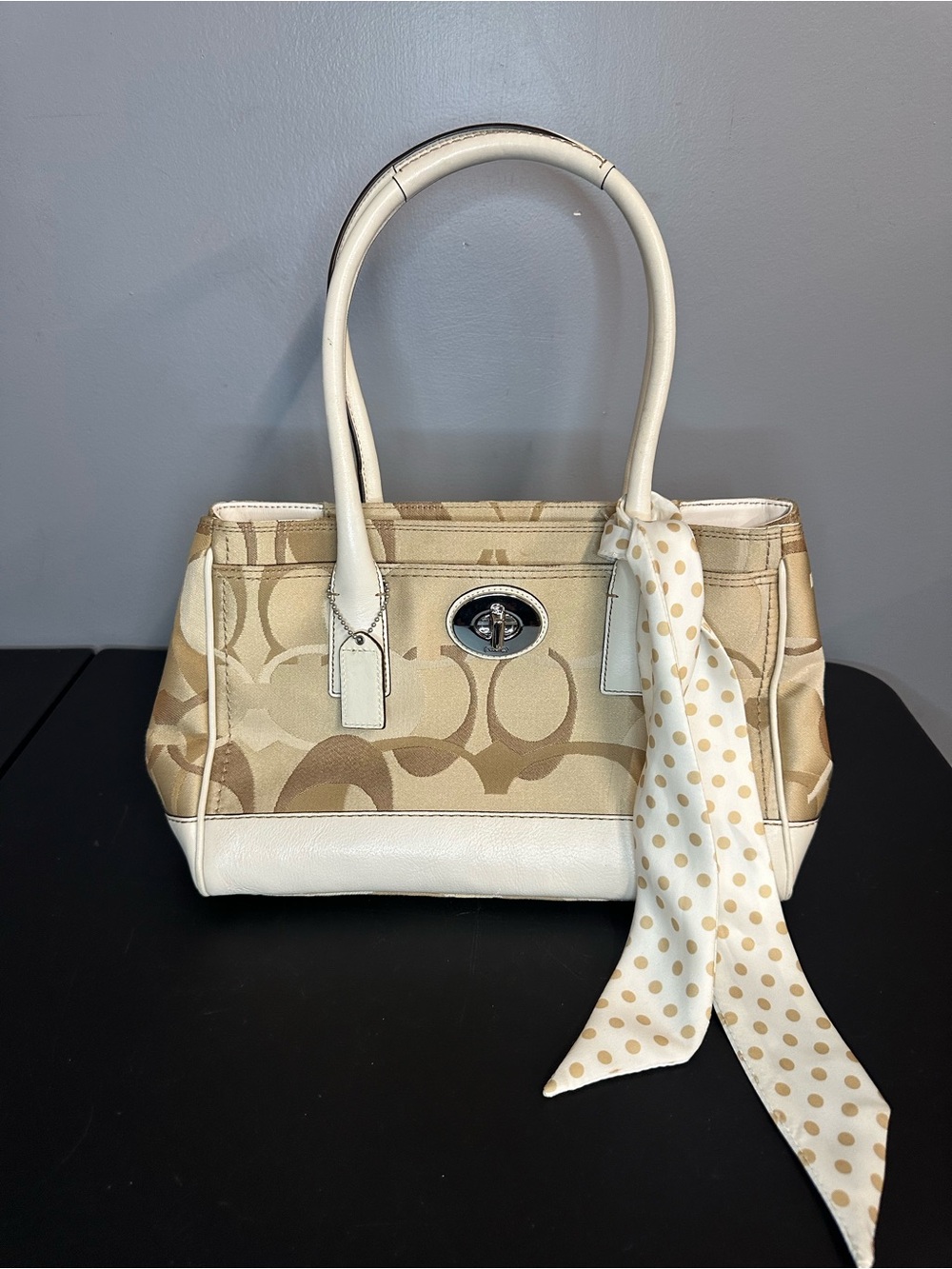 Coach Hamptons-Madeline Tote Bag Canvas/Cream Leather Signature Pattern Scarf